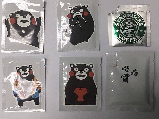 熊本熊、星巴克包裝的毒咖啡包。