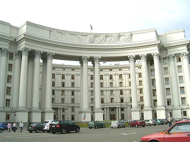 美國對烏克蘭2億美元安全支持方案中，首批援助已經送抵基輔。(圖：維基百科)