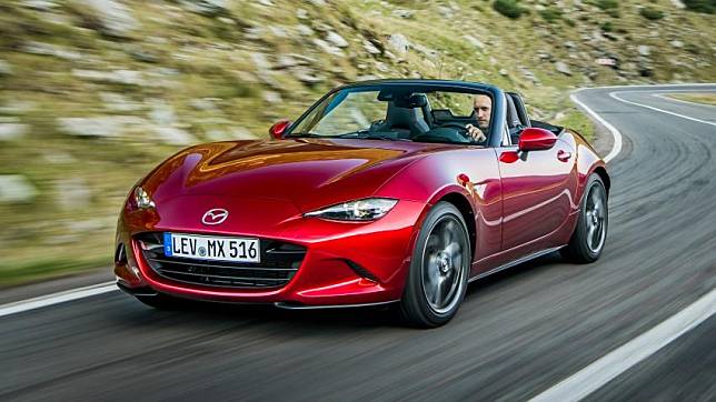 新一代 MX-5 預計 2024 年亮相，搭載全新 Skyactiv-X 引擎。