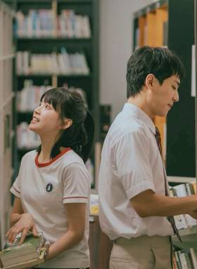 線上看電影-夏日最後的祕密 Summer Blue Hour