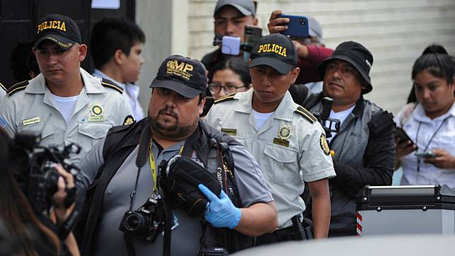 瓜地馬拉警檢21日搜查種子黨位於瓜地馬拉市總部。路透社