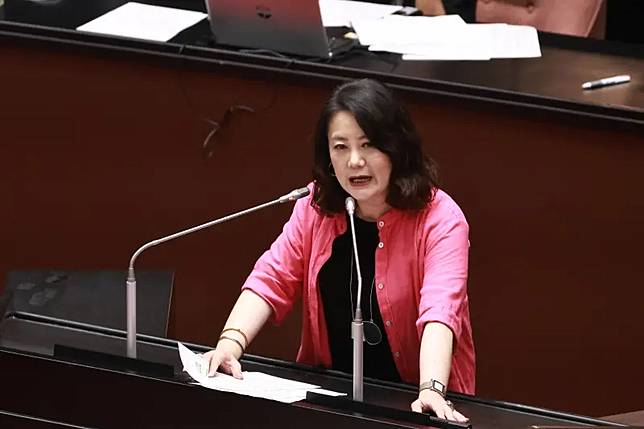 民進黨立委吳思瑤