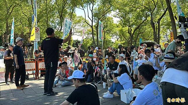 黃國昌批檢察官羅織入罪。(記者王冠仁攝)