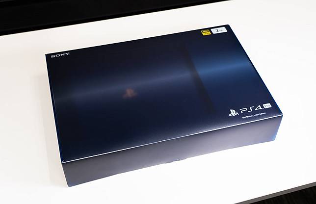 開箱分享] PlayStation 4 Pro 500 Million Limited Edition 限量款主機！超想要！透明超美unboxing  | 3C達人廖阿輝| LINE TODAY