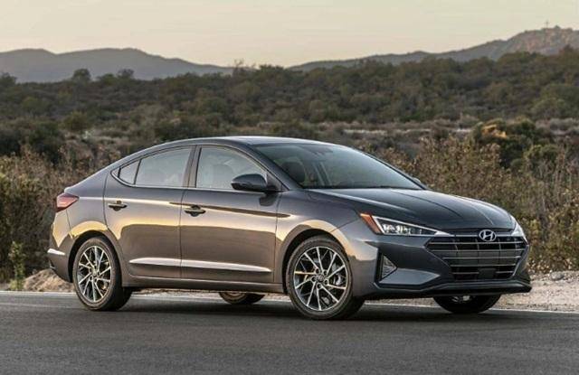 小改款 Hyundai Elantra 的油耗數據公布，相關規格配備也都已曝光，預計月底就會上市。