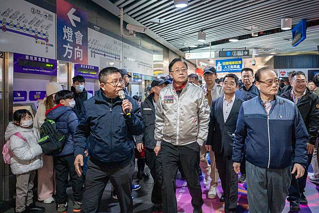 桃園市長張善政視察台灣燈會相關交通疏運情形。圖：市府提供