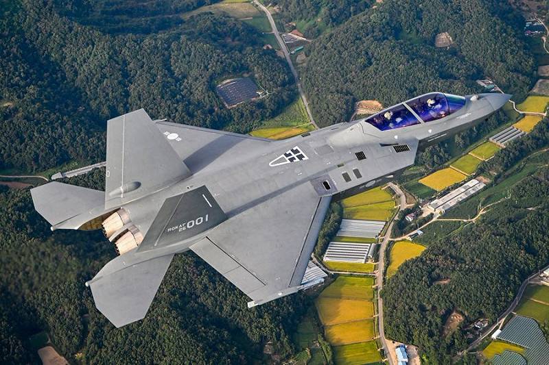 25年磨一劍！韓國「紫鷹」正式入列首架自製量產KF-21交付| Newtalk