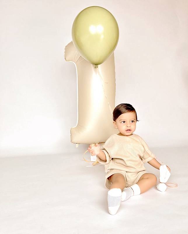 1ขวบเเล้ว