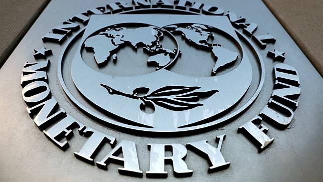 國際貨幣基金位於華府總部的招牌，圖為2018年9月4日。路透社