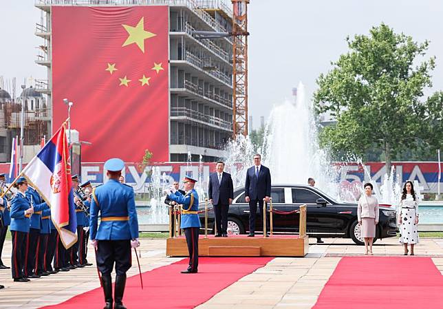 Chinese President Xi Jinping attends a welcome ceremony held by Serbian President Aleksandar Vucic prior to their talks in Belgrade, Serbia, May 8, 2024. (Xinhua/Pang Xinglei)