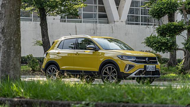 補足駕駛輔助是改到痛點、還是為時已晚？｜Volkswagen 小改款 T-Cross 試駕