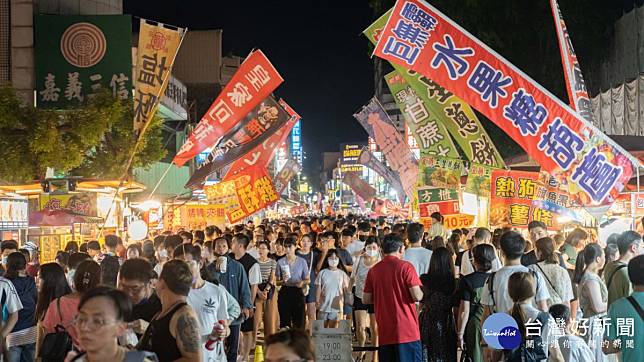 因應農曆春節期間遊客人潮，嘉義市府自1月25日起至2月2日止，針對夜市區域提前進行車輛管制／嘉義市府提供