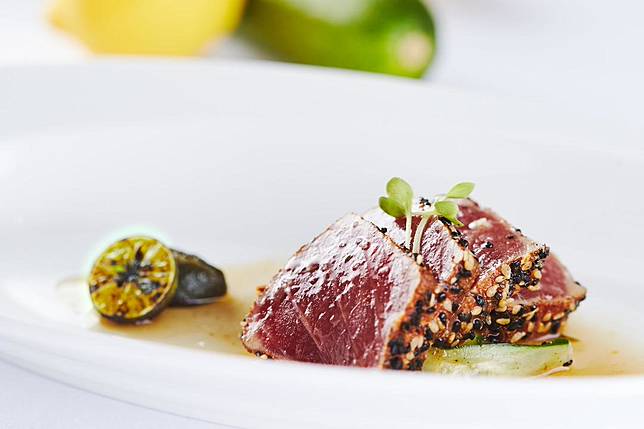 前菜-嫩煎鮪魚(圖/教父牛排)