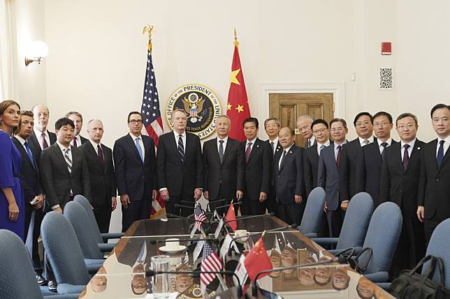 Negotiators from China and the United States, including China’s Vice-Premier Liu He, US trade representative Robert Lighthizer and US Treasury Secretary Steven Mnuchin, met last week in Washington for the latest round of trade talks. Photo: Xinhua