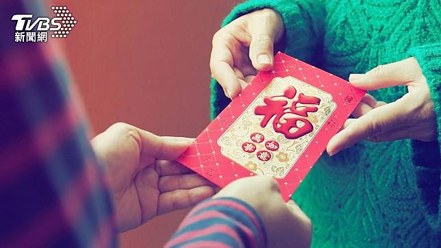 命理專家湯鎮瑋、雨揚分享「紅包招財眉角」。（示意圖／Shutterstock達志影像）