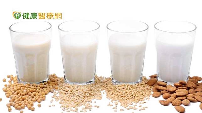 除了民眾普遍知道的燕麥奶以外，其實杏仁奶、豆漿、米漿等都是植物奶。