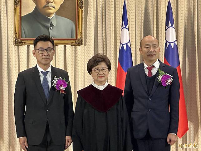 國民黨立委韓國瑜、江啟臣在二月一日順利當選立法院正副院長。(記者林哲遠攝)