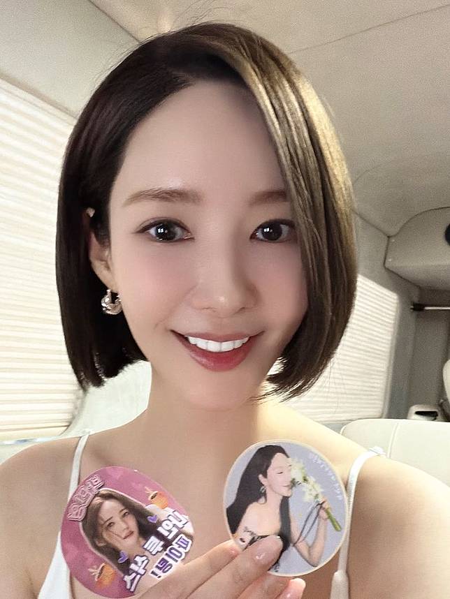 朴敏英俐落短髮廣受好評。翻攝Instagram @rachel_mypark