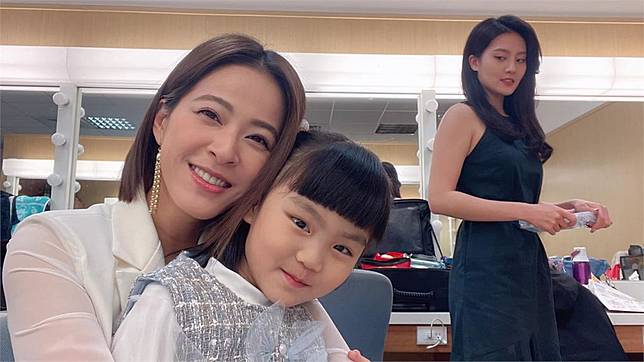 蘇晏霈 市井豪門》蘇晏霈緊擁仇人小孩！諜對諜眼神超有戲| 民視新聞網| LINE TODAY