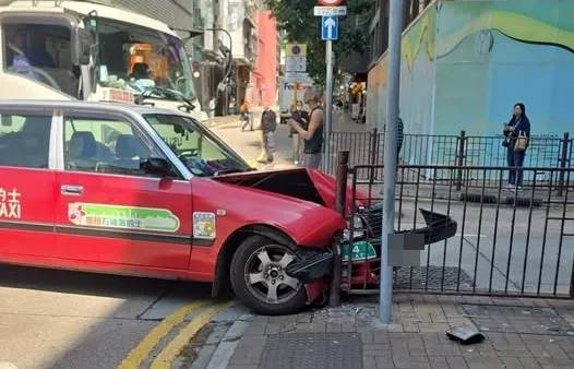 尖沙咀發生交通意外。（fb「車cam L（香港群組）」圖片）