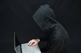 藝人劉香君的丈夫、同時也是台灣偶像劇推手的資深製作人李能謙涉嫌操控網軍集團。示意圖，與新聞個案無關。（取自photo-ac）