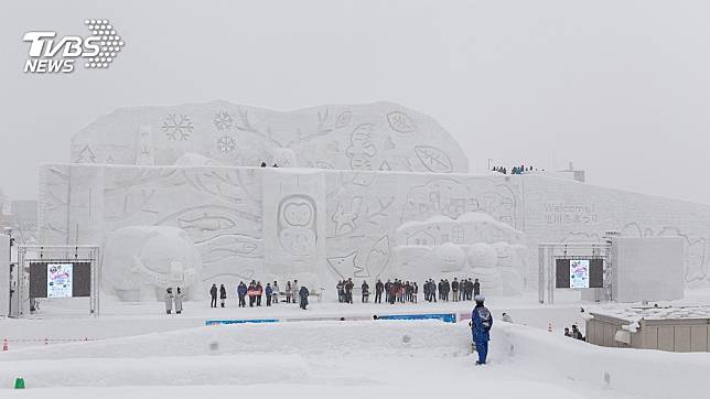 日本北海道的札幌雪祭，是當地熱門的觀光景點。(圖／TVBS)