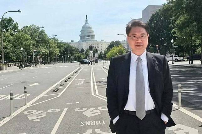 白宮記者協會晚宴驚傳槍響，林右昌人剛好在附近，事後吐露心聲坦言很有真實感。（資料照片／翻攝林右昌臉書）