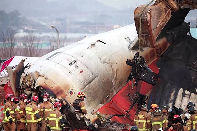 南韓濟州航空7C2216客機29日空難事故造成179死2傷。（圖／路透社）