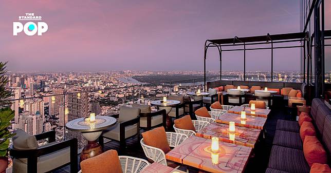 จิบค็อกเทล อิ่มวิวเมืองกรุงที่ Mahanakhon Bangkok SkyBar ร้านอาหารและบาร์ที่สูงที่สุดในไทย