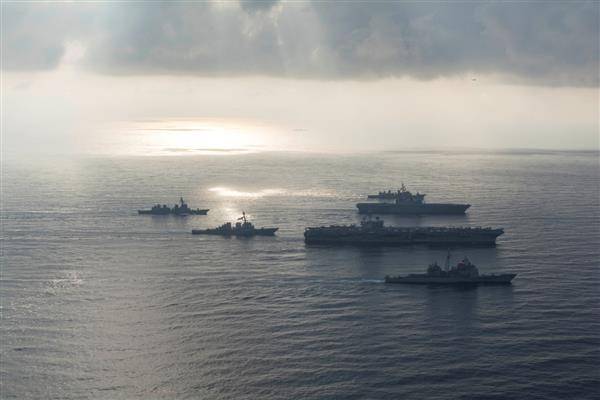 美國雷根號航母打擊群2018年8月31日與日本自衛隊在南海舉行軍演。路透社