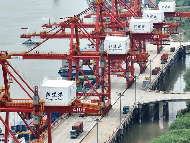 A drone photo taken on June 1, 2024 shows a view of the Yangluo Port in Wuhan, central China's Hubei Province. (Xinhua/Cheng Min)