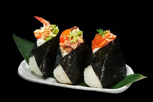 日本年度料理「今年這一道」由「奢華系飯糰」獲選。