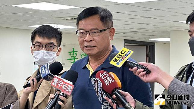 民進黨台北市議員李建昌1日表示，高嘉瑜若自行退出民進黨，未來會更加海闊天空。