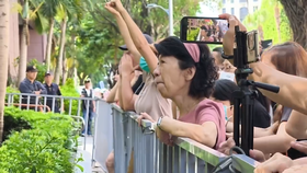 聲援柯文哲，陳佩琪哭了。讀者提供