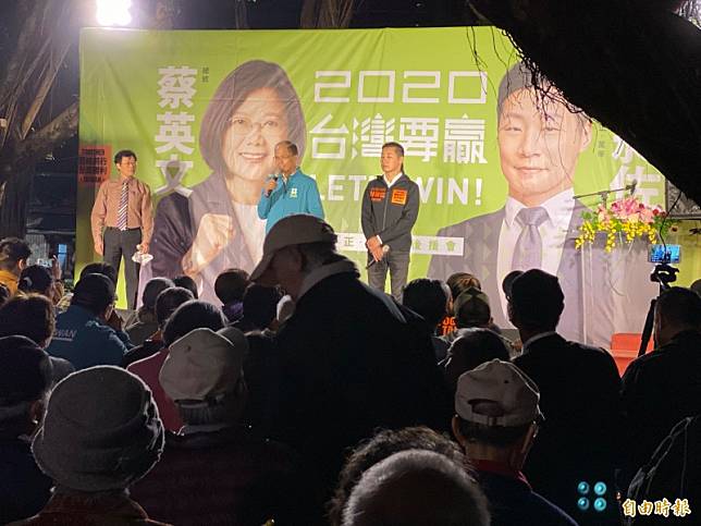 林昶佐今晚在台北市中正區永昌公園舉辦「蔡英文、林昶佐聯合後援會成立大會」。(記者楊心慧攝)