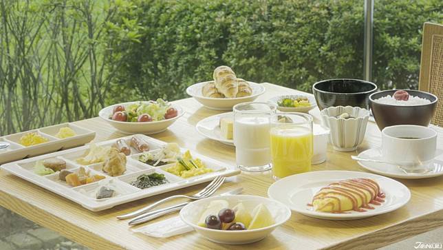 
<p>Serena（塞麗娜）的早餐採自助式取用，各式風格早餐應有盡有，也可以看到主廚親自料理的過程，輕鬆又優閒的氛圍最適合度假。</p><p>
</p><p>
🔸 Serena（塞麗娜）的<a href=