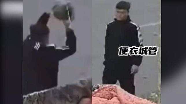 中國河南城管暴力執法，當街砸爛違規攤販西瓜。（圖／翻攝自 微博）