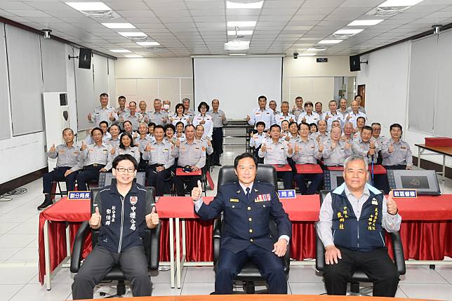 桃園市中壢警分局於今日下午舉辦今年服務資深民防人員表揚典禮，圖：警方提供