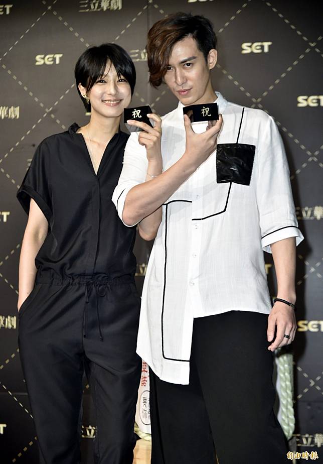 陳楚河(右)曾和賴雅妍合拍《愛上哥們》。(資料照，記者陳奕全攝)