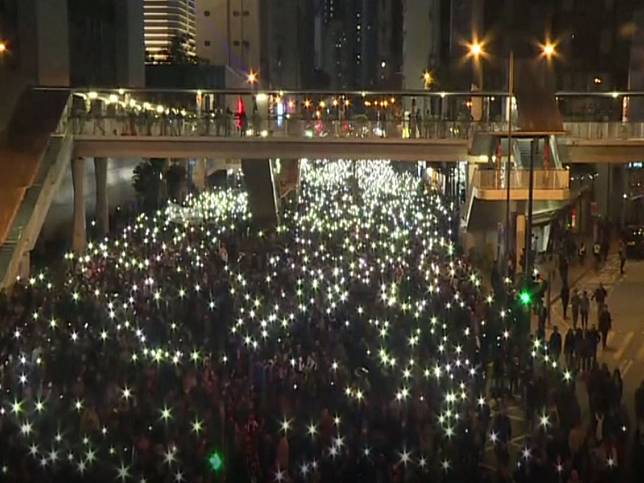 香港週日反政府示威 數月來規模最大