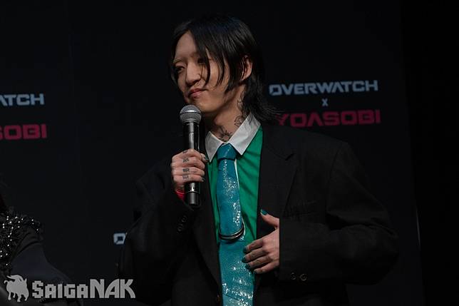 服裝風格也呼應了鬥陣特攻