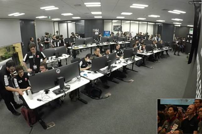 日本ispace公司位於東京的控制中心，6日與登月器「韌性號」失去聯絡。（美聯社）