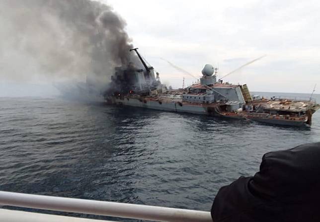 俄羅斯黑海艦隊旗艦「莫斯科號」2022年遭烏克蘭2枚「海王星」反艦飛彈擊中。 圖：翻攝俄羅斯國防部官網