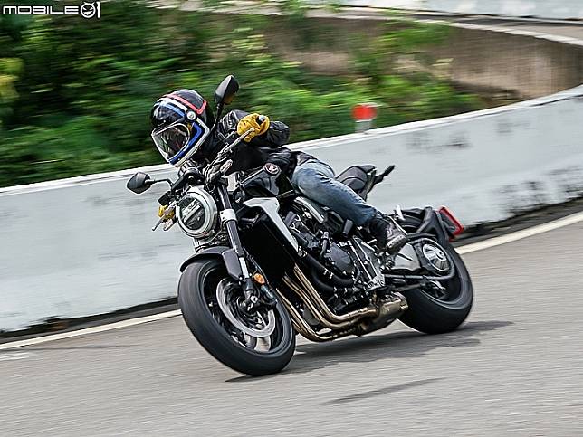 2018 Honda CB1000R 公路賽道試駕 展現極簡美學