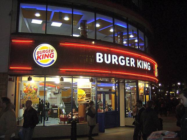 ‘Burger King’ ไม่ไหวแล้ว! เปรยมีแผนปลดพนักงานถึง 1,600 คน – ปิดร้านค้าสูงสุด10% ใน UK