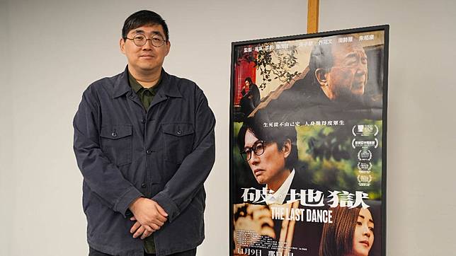 《破．地獄》導演陳茂賢接受《TVBS新聞網》專訪。（圖／華映提供）