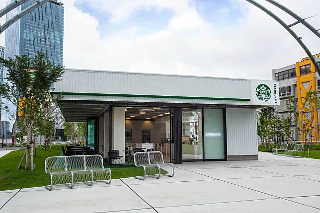 Starbucks x Fragment Design สาขา MIYASHITA PARK สวนสาธารณะลอยฟ้าใจกลางชิบูย่า