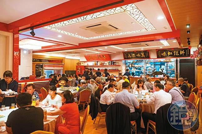 「阿霞飯店」是府城經典台菜餐廳之一。資料照片
