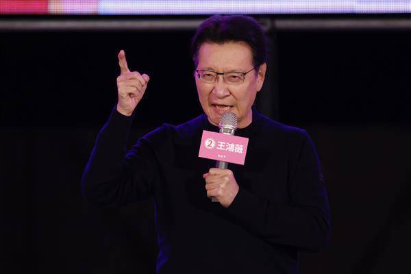 近日傳原爭取國民黨提名參選總統的中廣董事長趙少康轉爭取出任不分區立委。對此趙陣營則嚴正駁斥、否認，直言相關訊息亂扯，不值得回應。廖瑞祥攝