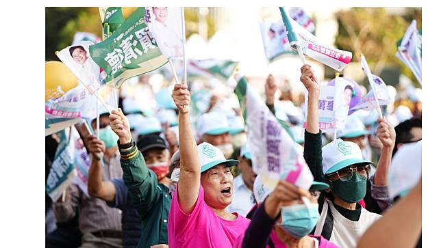 民進黨總統候選人賴清德中台灣輔選，民眾熱情響應。賴競辦提供